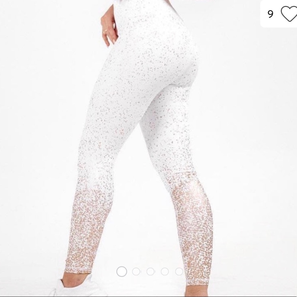 BuffBunny Rose Gold Leggings (M)